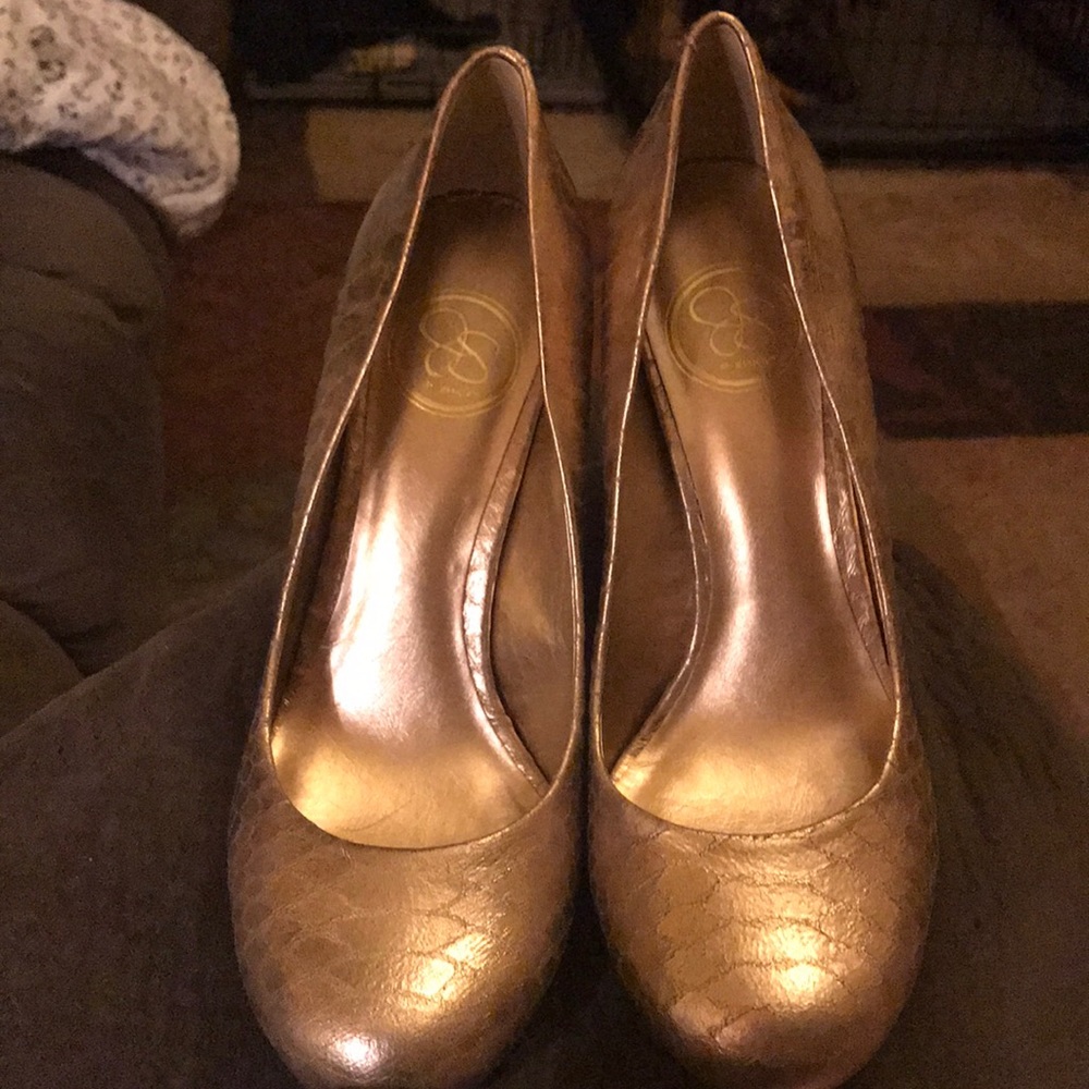 Jessica Simpson gold snake print heels
